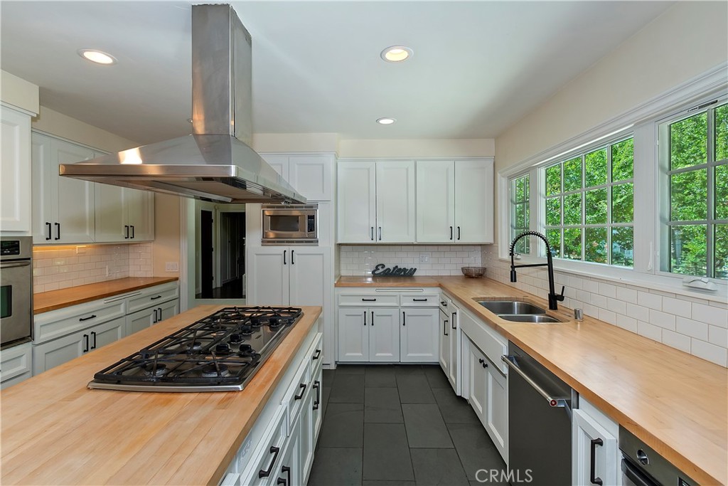 28411 North Shore Road Property Photo 21