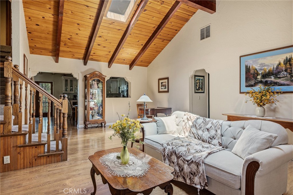 31071 Mountain Oak Property Photo 3