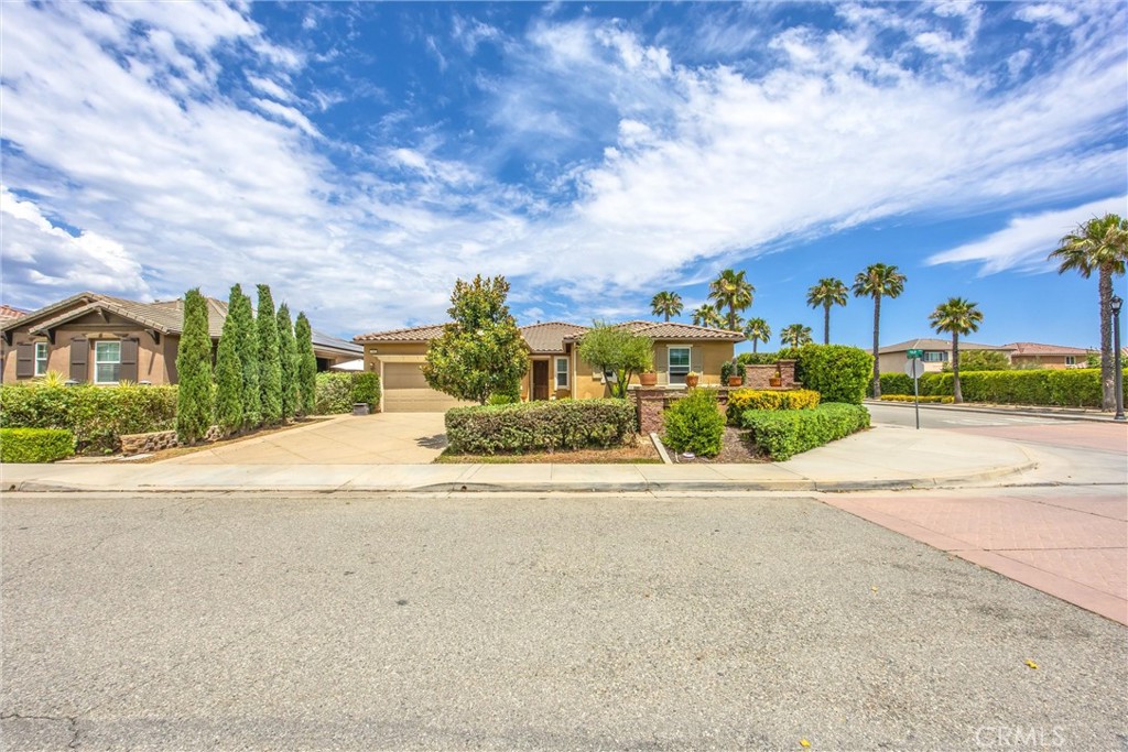 1302 Tulip E Property Photo 4