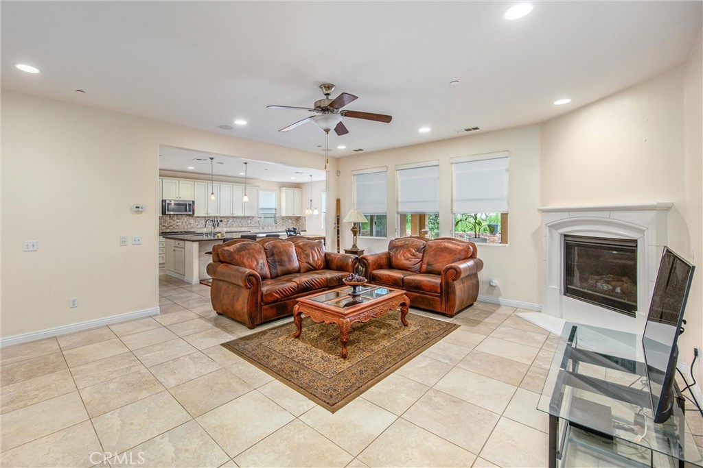 1302 Tulip E Property Photo 11