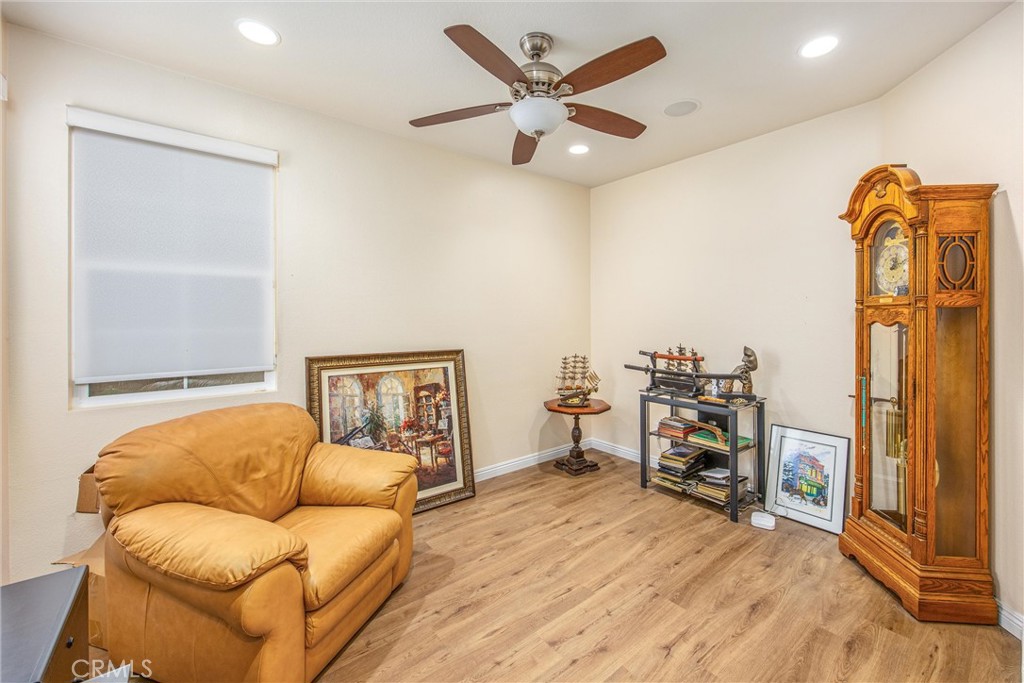 1302 Tulip E Property Photo 33