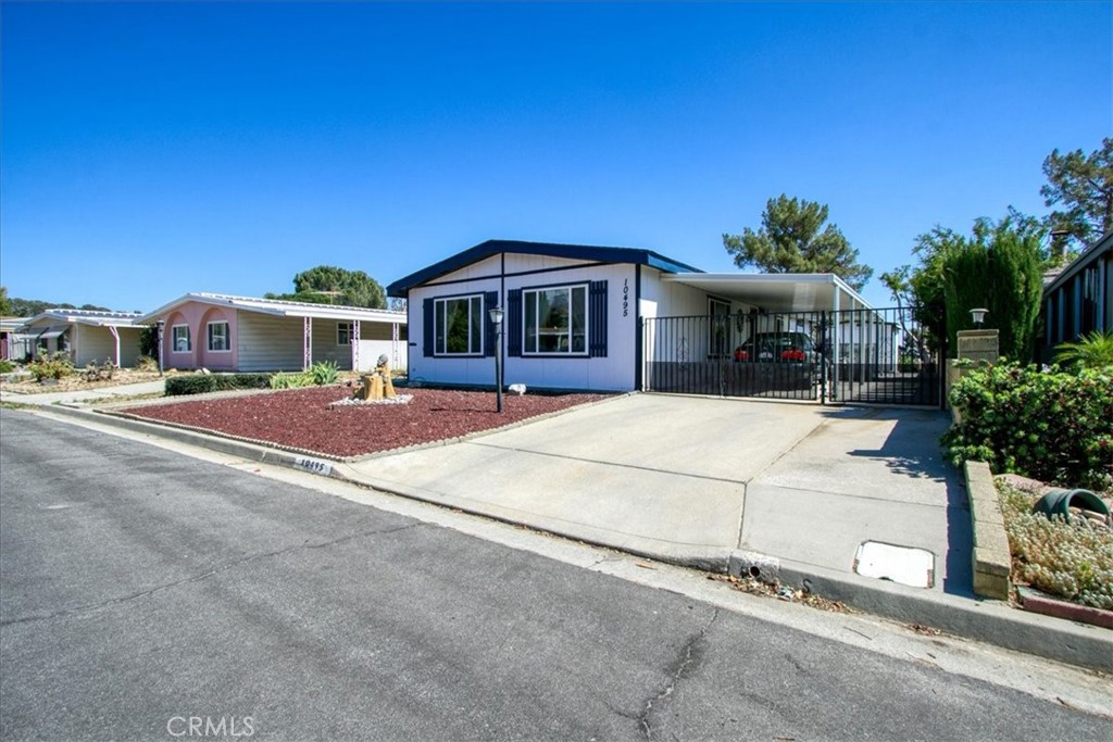 10495 Frontier Property Photo 1