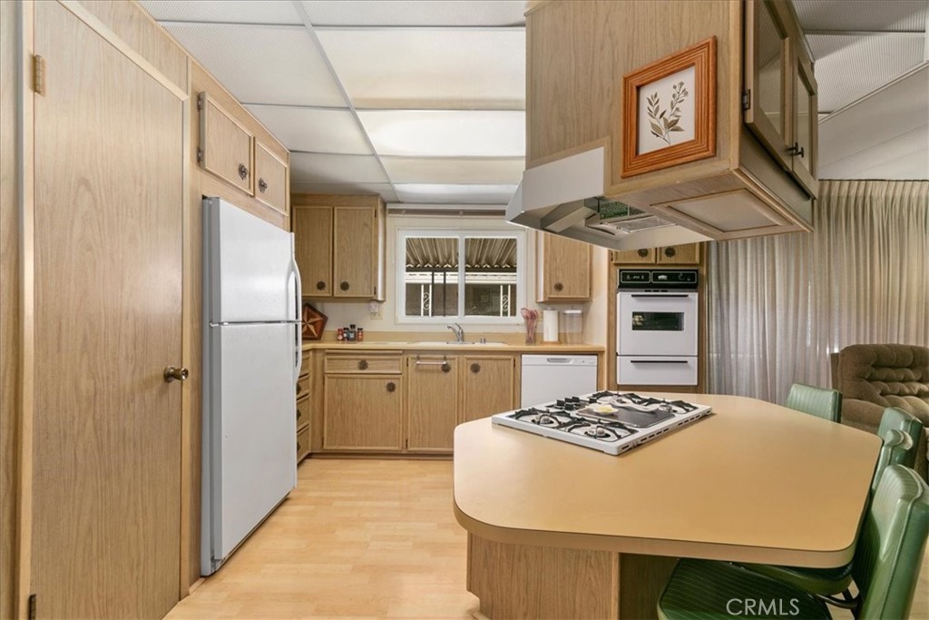 10495 Frontier Property Photo 4