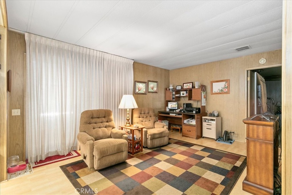 10495 Frontier Property Photo 7