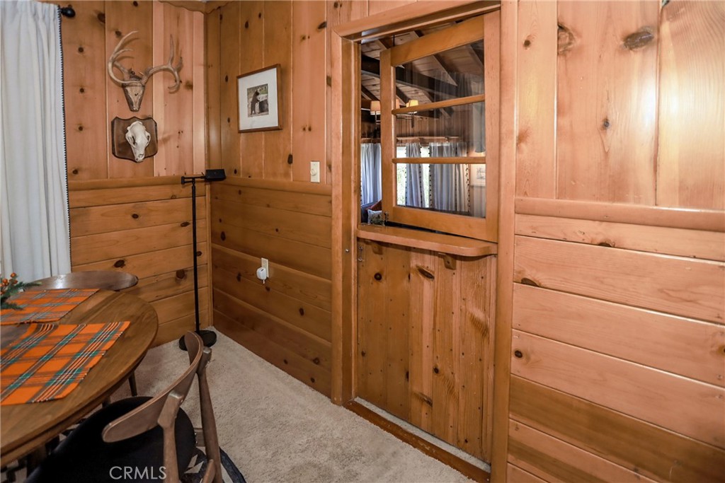 567 Silver Tip Drive Property Photo 17
