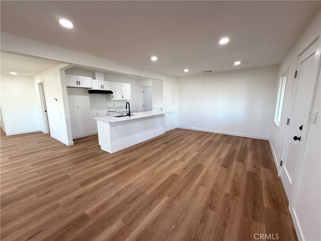 124 S Olive Property Photo 2