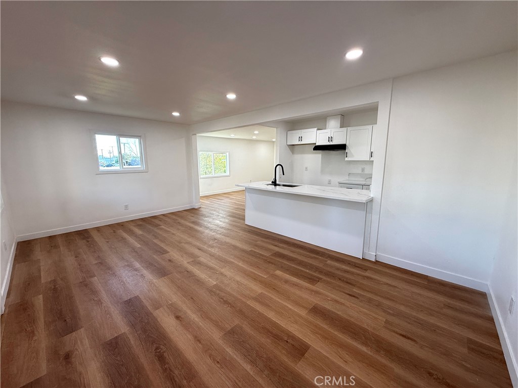 124 S Olive Property Photo 5