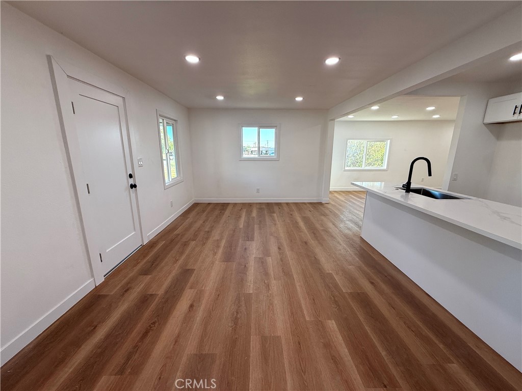 124 S Olive Property Photo 6