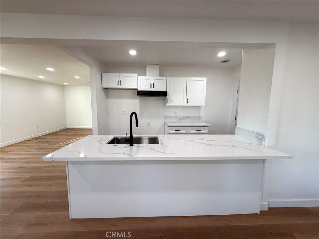 124 S Olive Property Photo 8