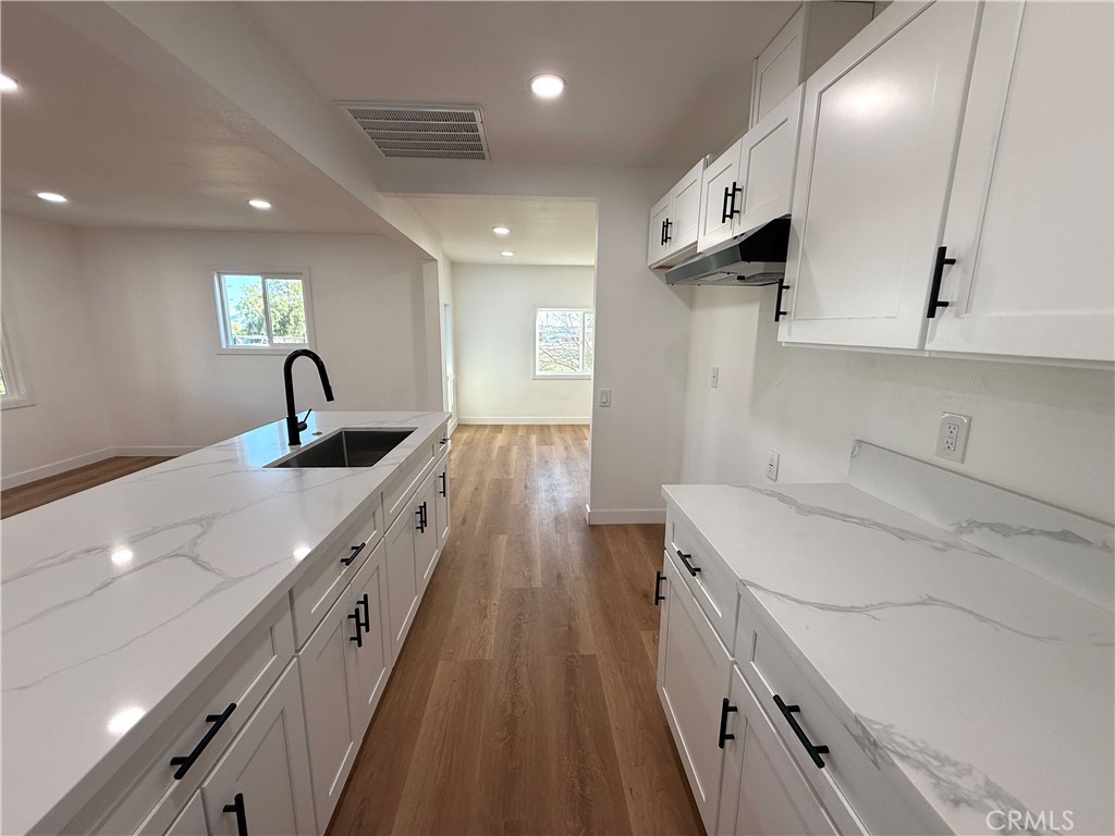 124 S Olive Property Photo 10