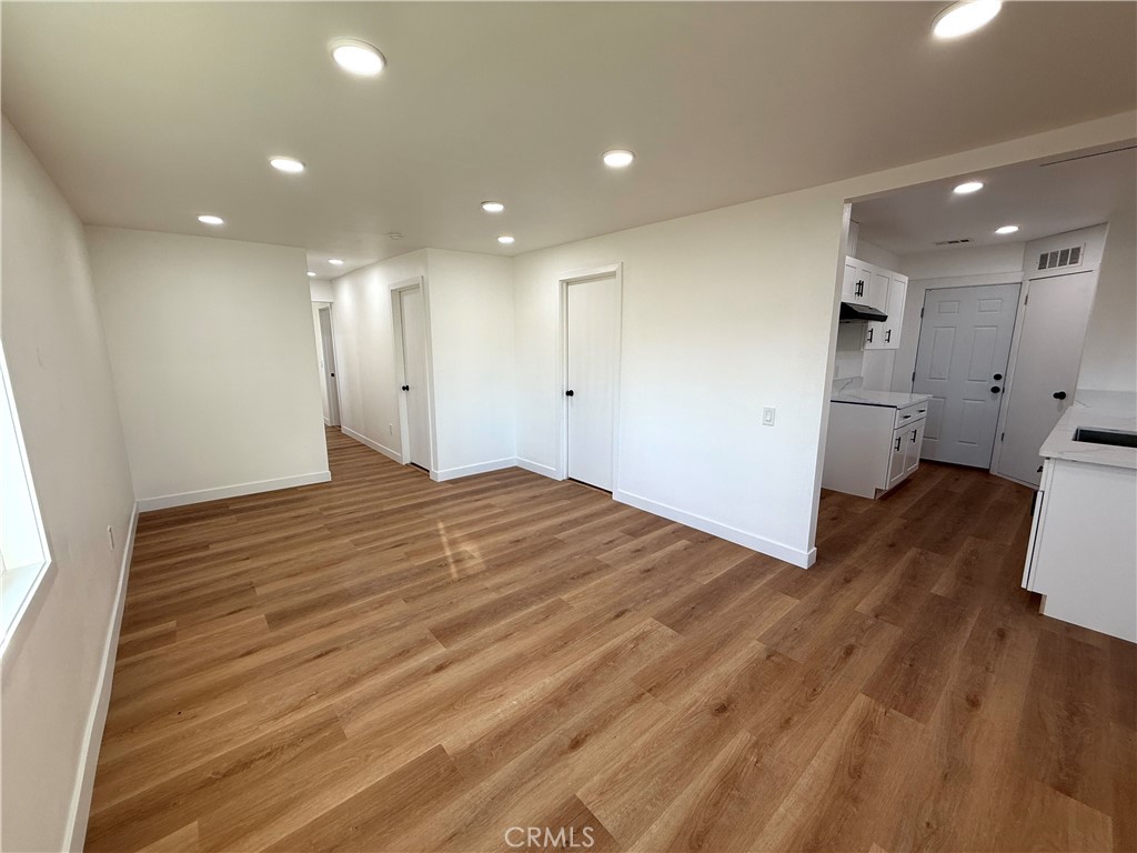 124 S Olive Property Photo 11