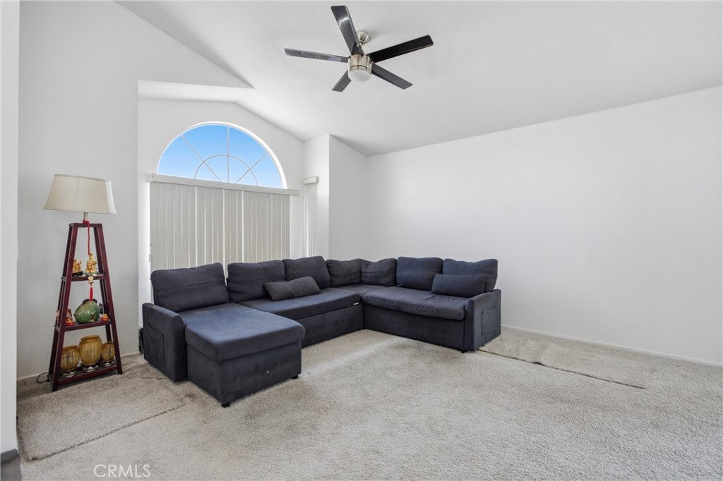 26046 Bay Property Photo 7