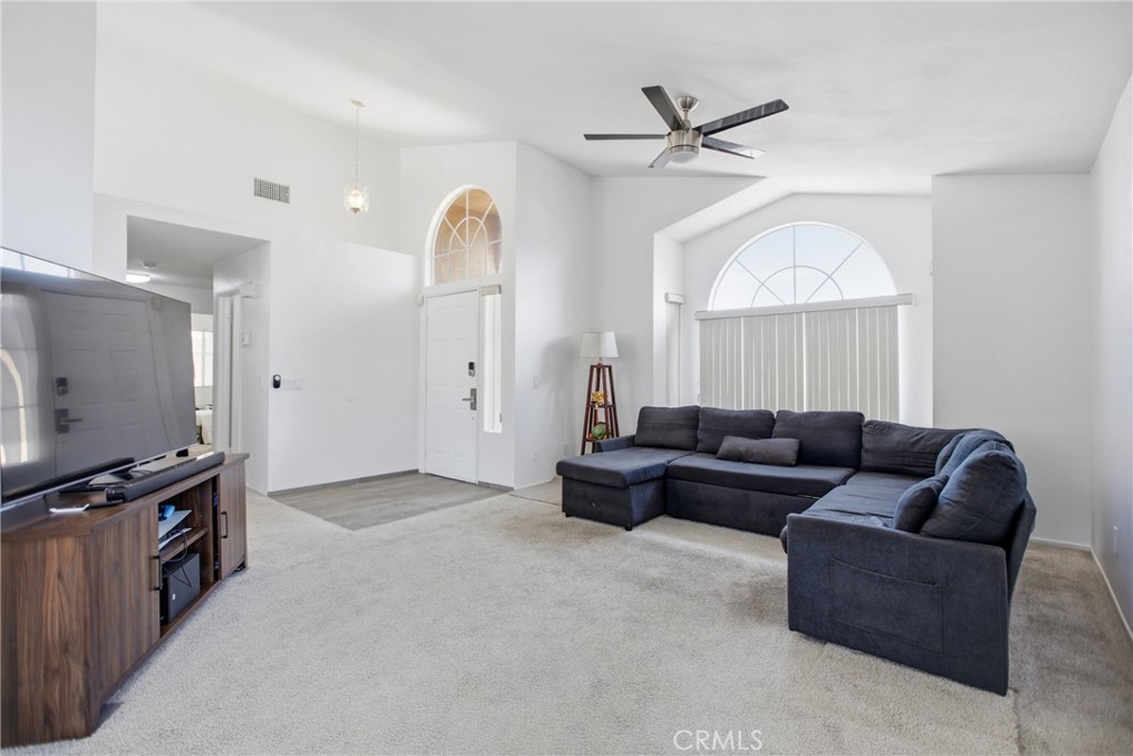 26046 Bay Property Photo 8
