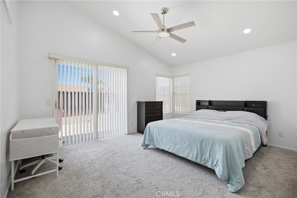 26046 Bay Property Photo 18