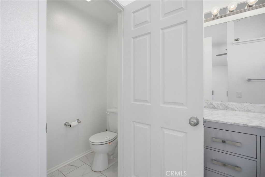 26046 Bay Property Photo 21