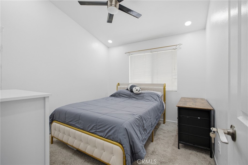 26046 Bay Property Photo 23