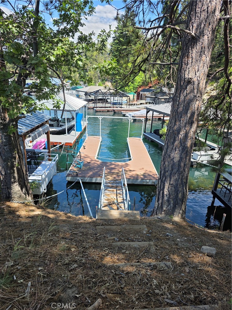 464 S 464- Single Slip Property Photo 4
