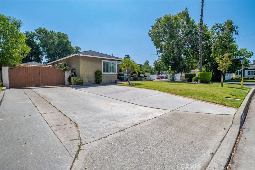 302 N Nora Property Photo 53