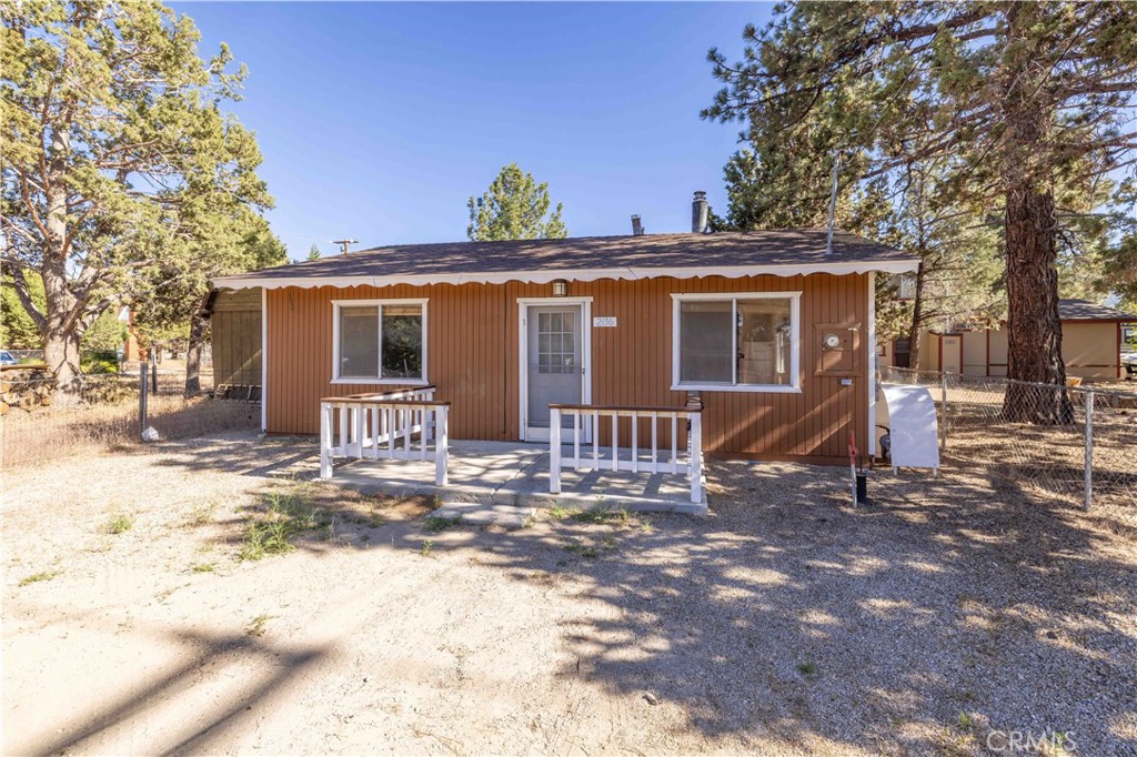 2136 5th Lane Property Photo 1