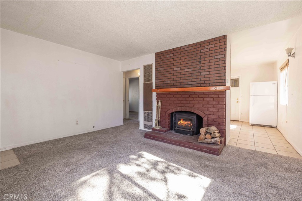 2136 5th Lane Property Photo 3