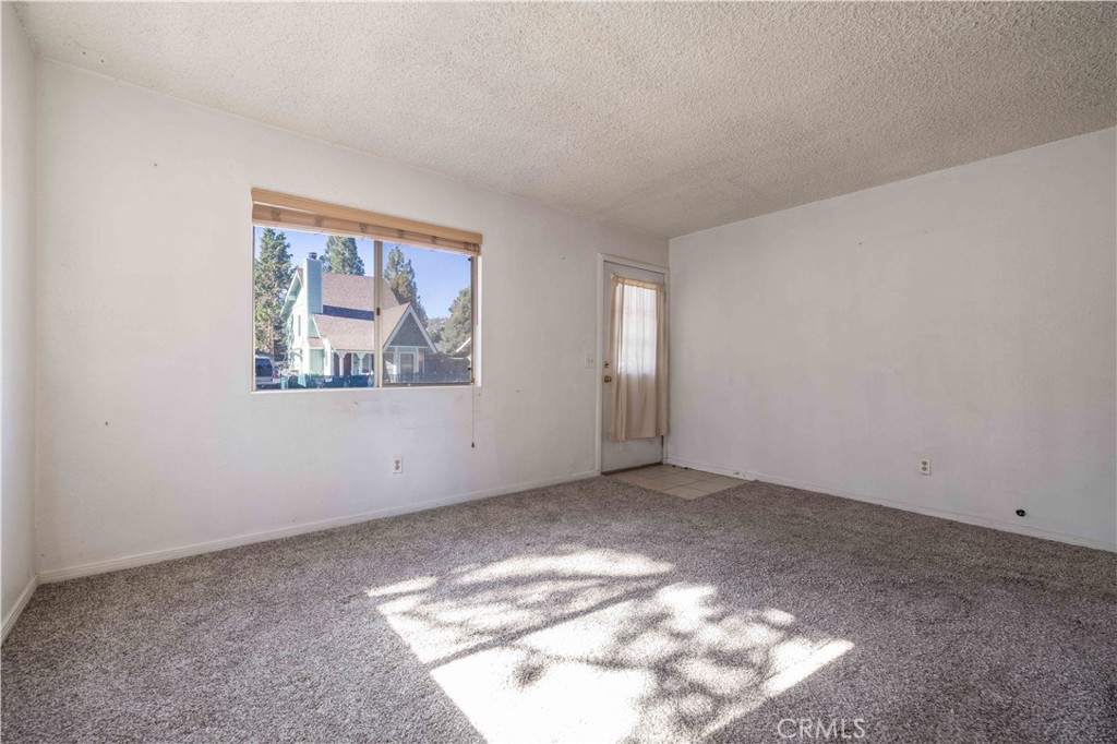 2136 5th Lane Property Photo 5