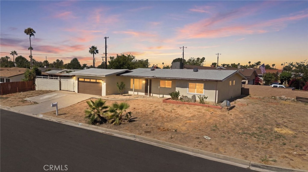 6638 Park Property Photo 1