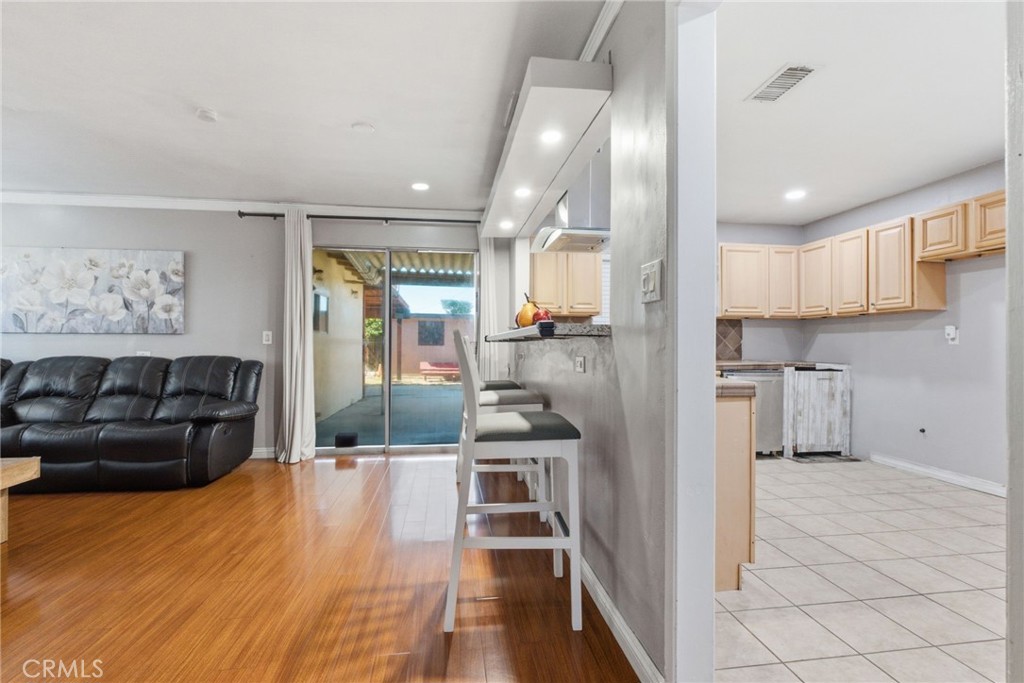 6638 Park Property Photo 3