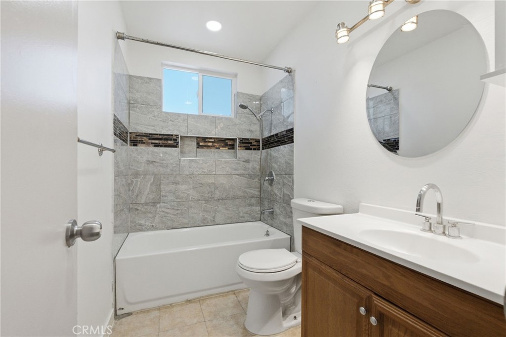 6638 Park Property Photo 4