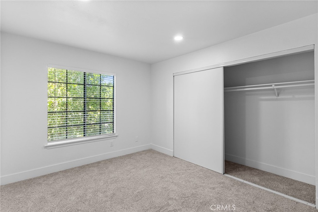1021 S Reservoir Property Photo 13