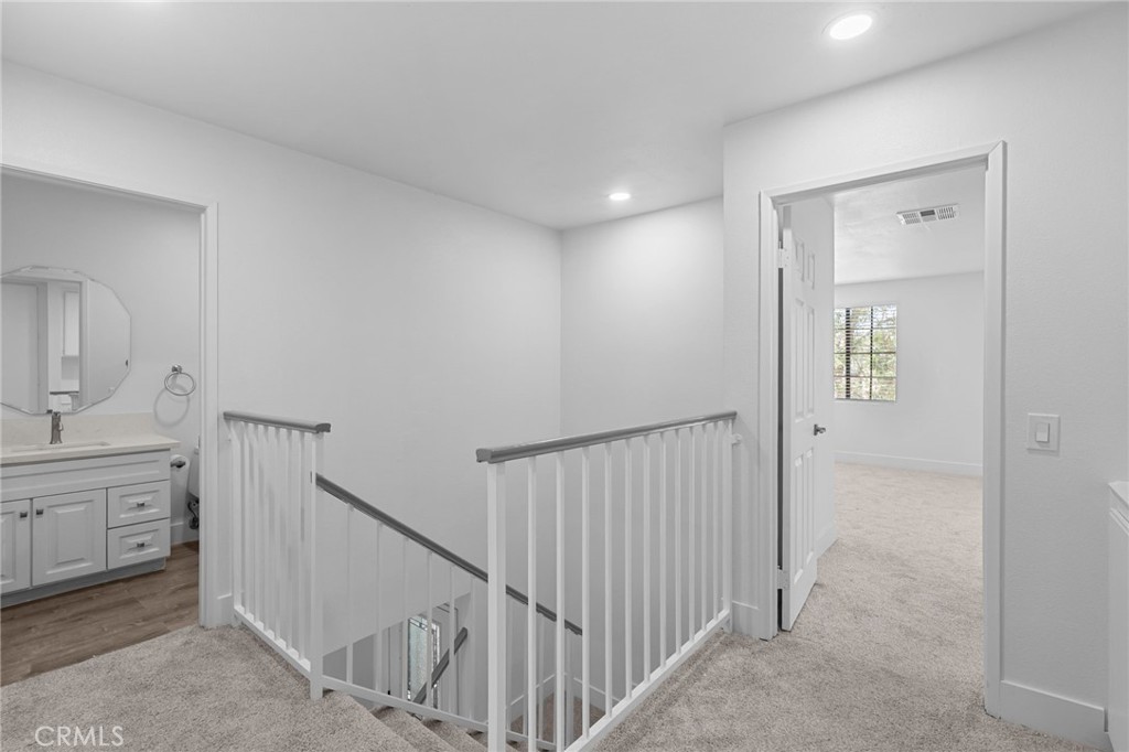 1021 S Reservoir Property Photo 15