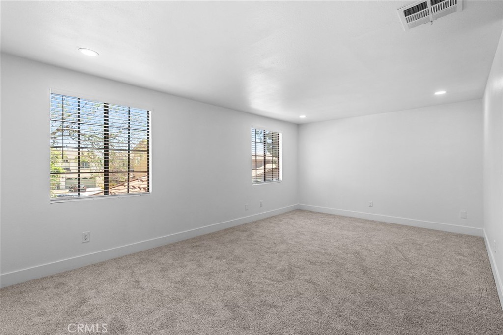 1021 S Reservoir Property Photo 20
