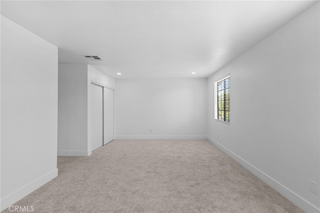 1021 S Reservoir Property Photo 22