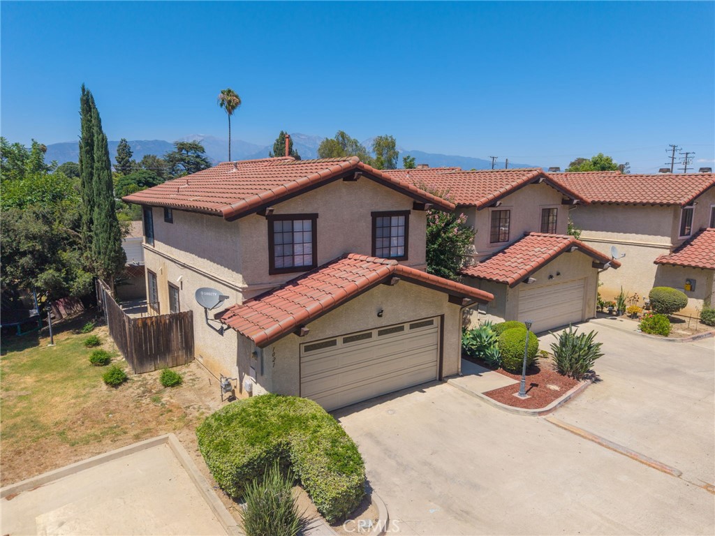 1021 S Reservoir Property Photo 28