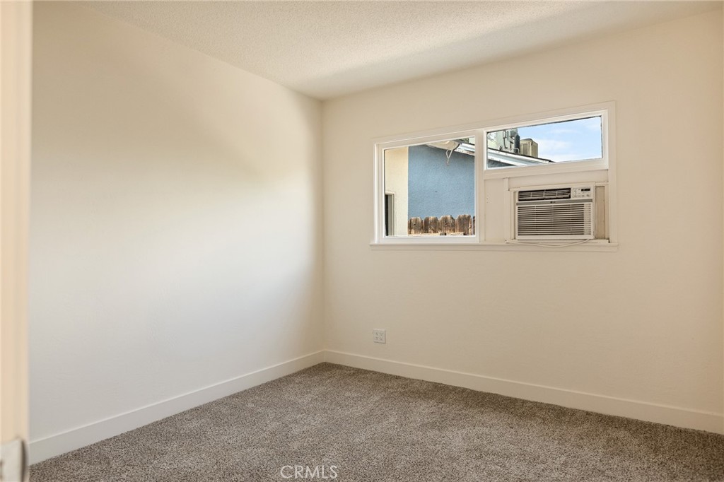 1112 Devon Property Photo 8
