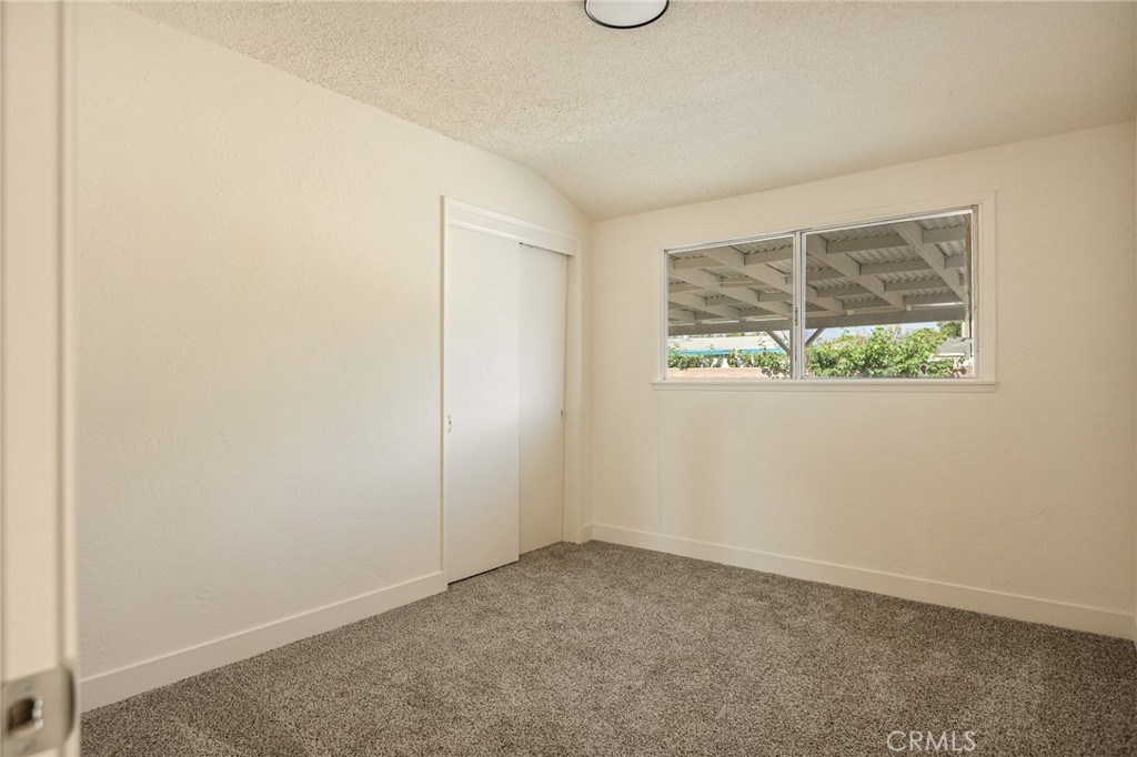 1112 Devon Property Photo 11