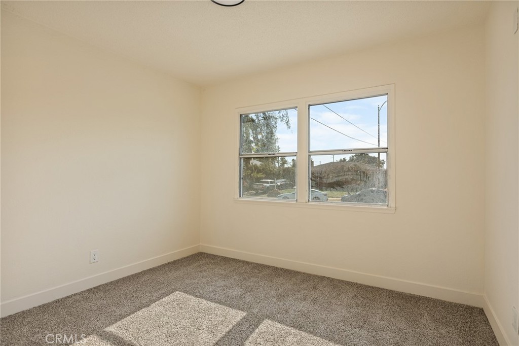 1112 Devon Property Photo 13