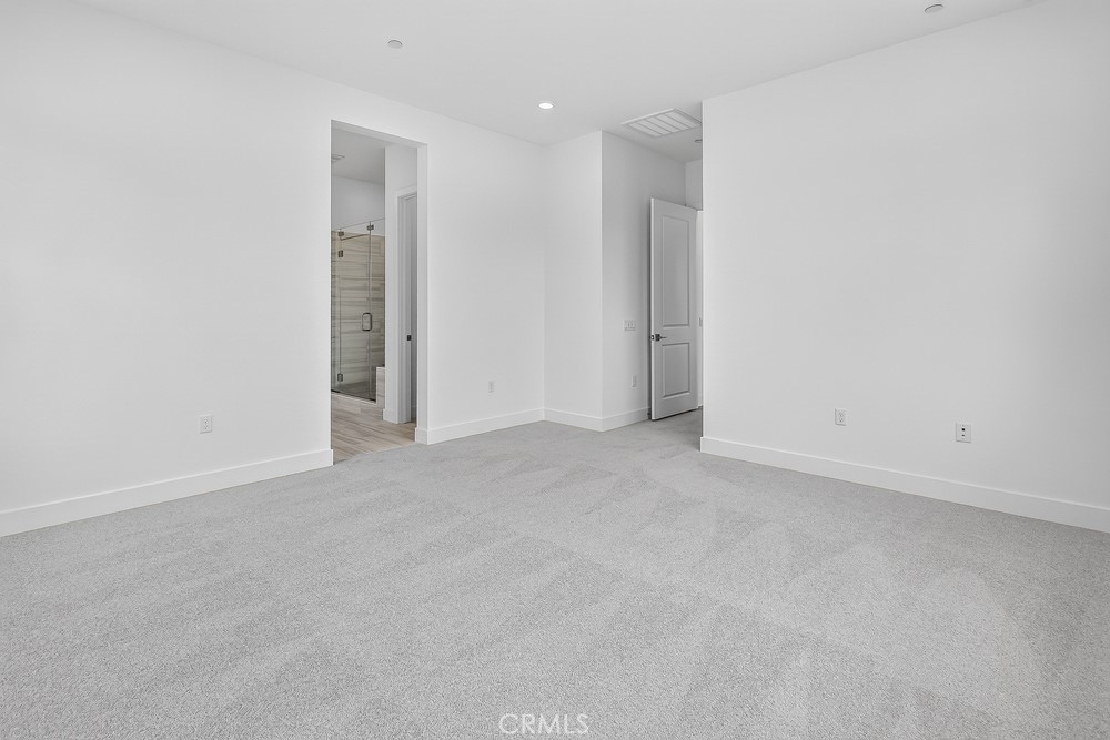 204 Briar Moon Property Photo 12