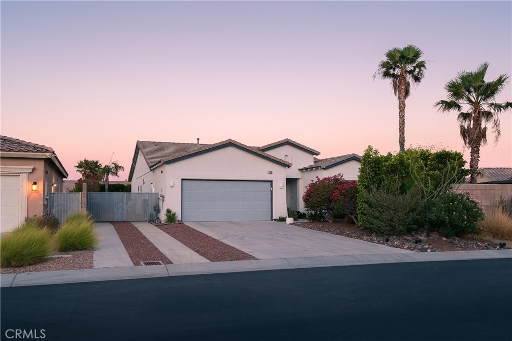 1090 Palmas Ridge Property Photo 1