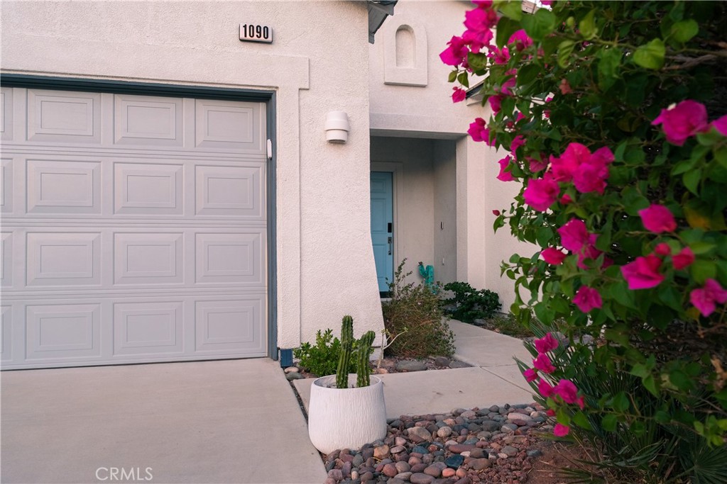 1090 Palmas Ridge Property Photo 7