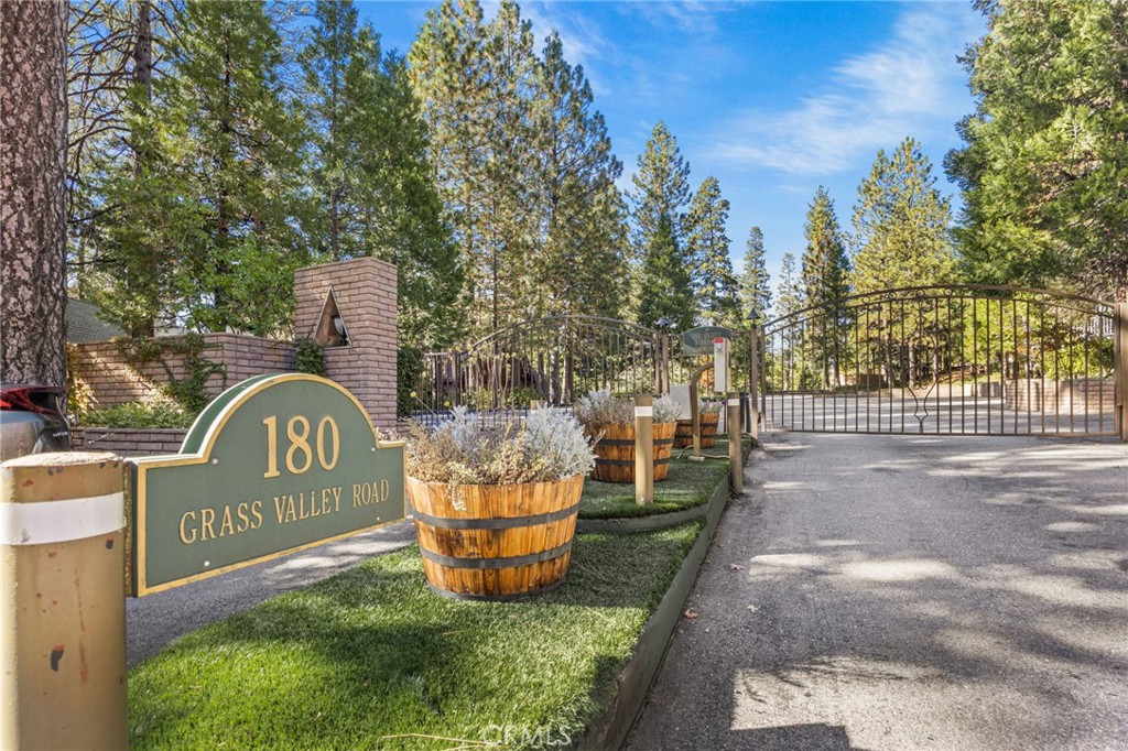 180 Grass Valley Property Photo 1