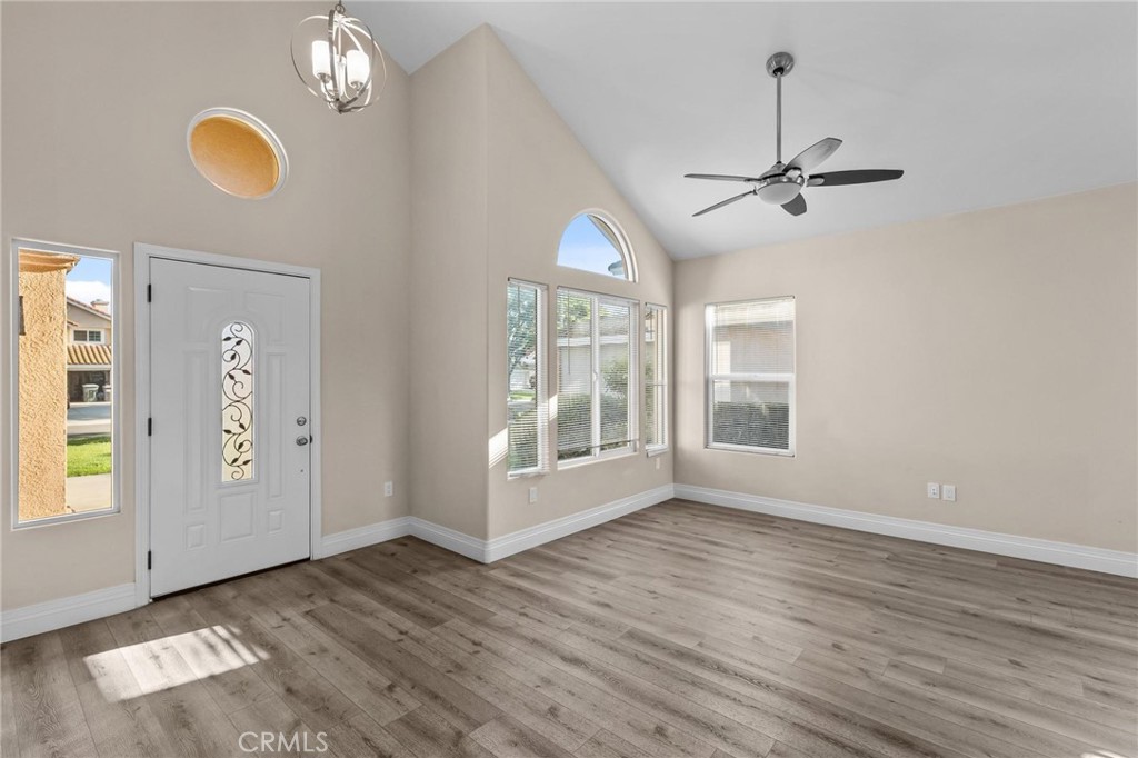 6860 Stone Pine Court Property Photo 4