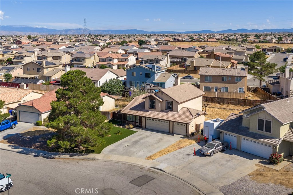 11323 Star Property Photo 3