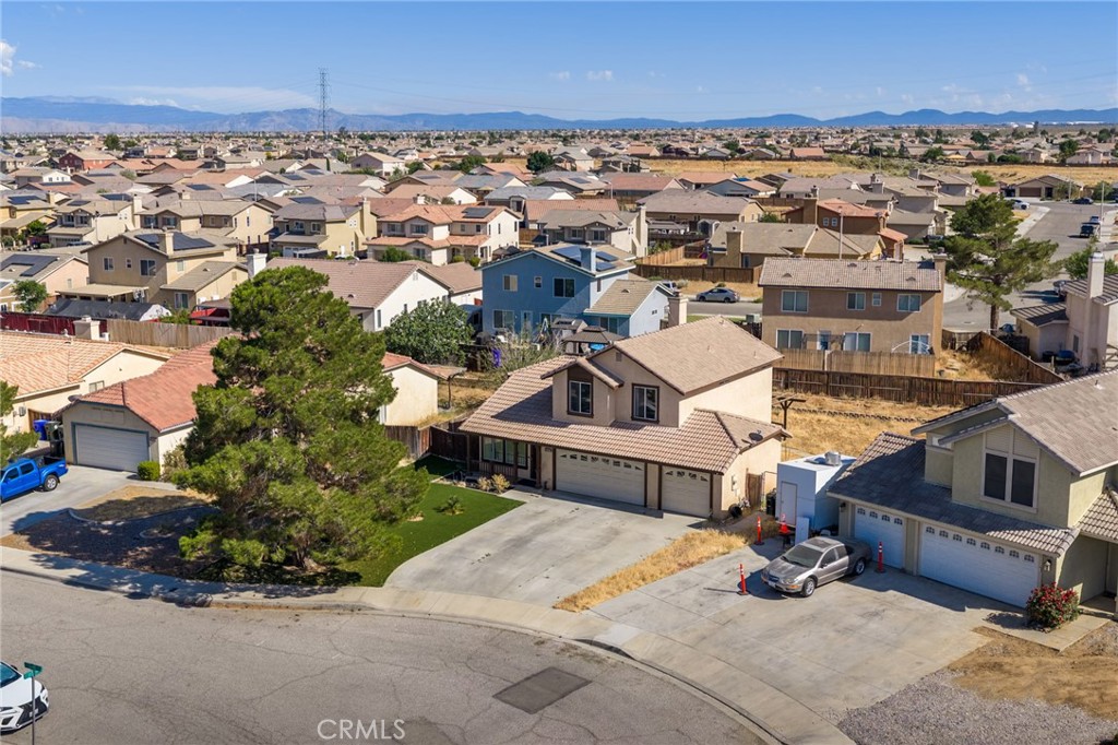 11323 Star Property Photo 4