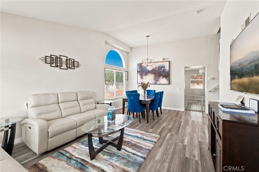 11323 Star Property Photo 6
