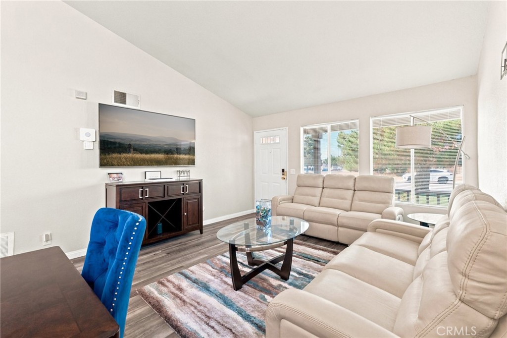 11323 Star Property Photo 8