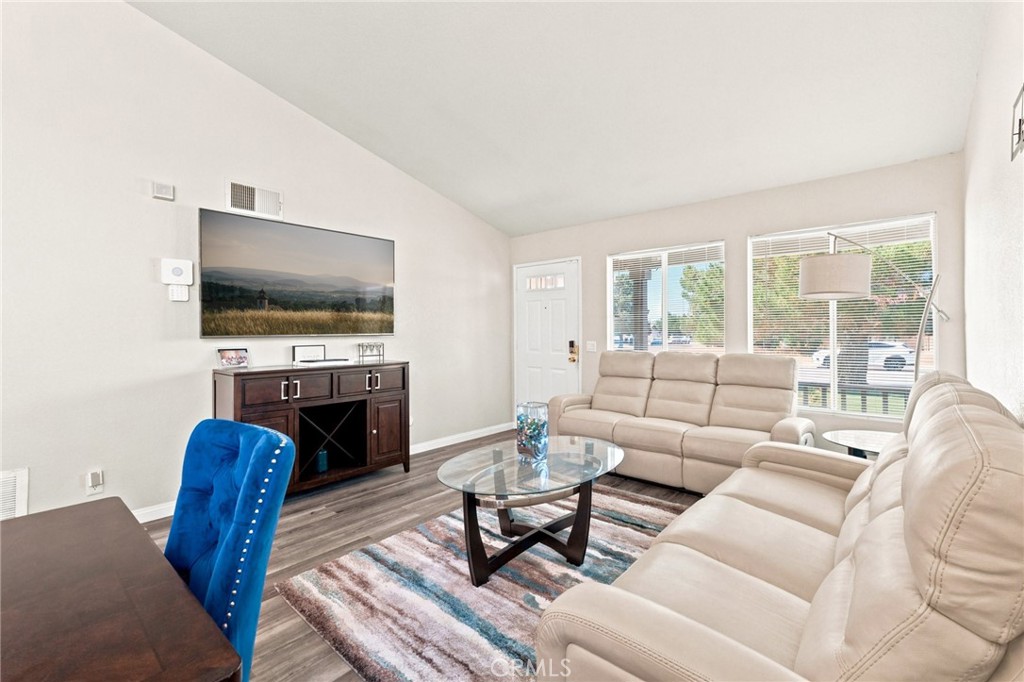 11323 Star Property Photo 9