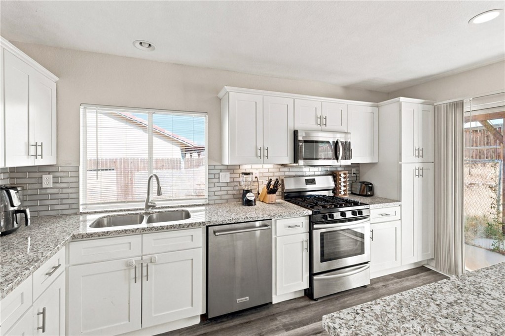 11323 Star Property Photo 17