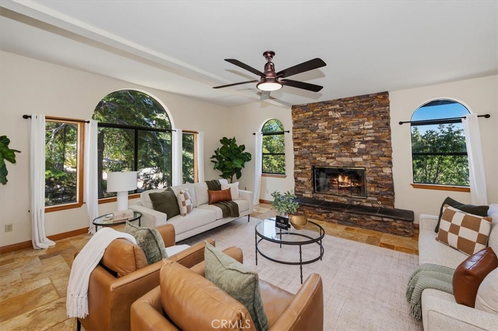 26077 Walnut Hills Property Photo 5