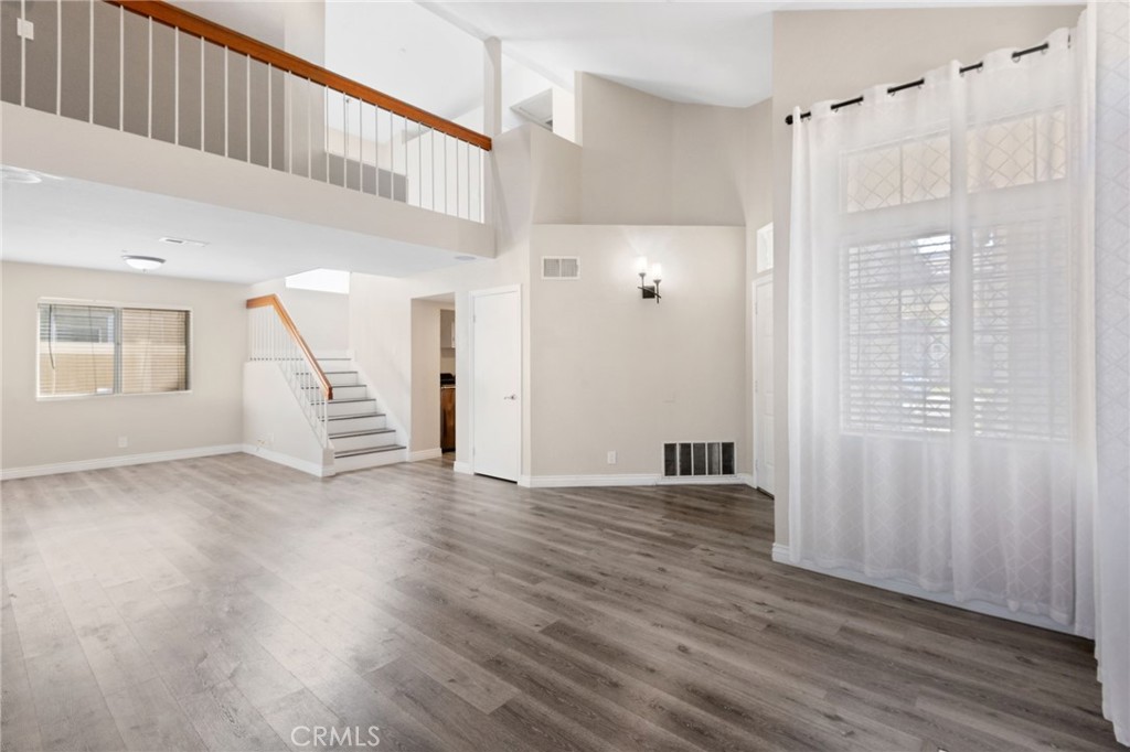 11528 Aberdeen Drive Property Photo 3