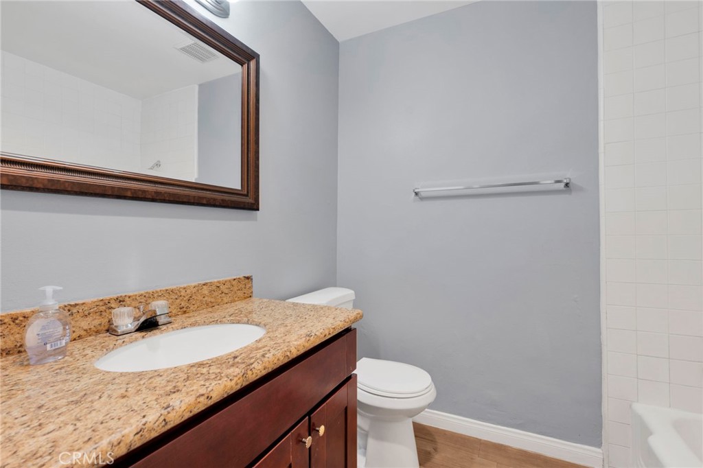 3068 Panorama Road C Property Photo 16